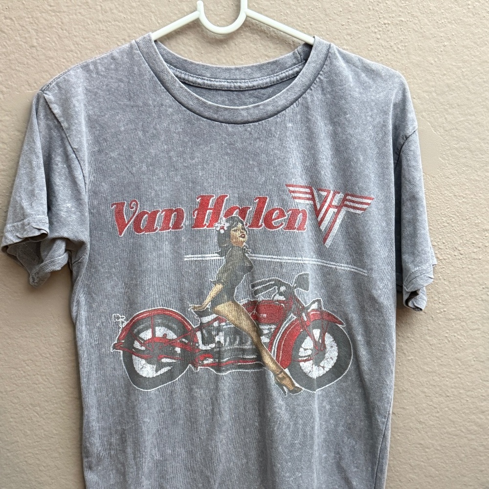 Van Halen Biker Pin Up T-shirt Mens Rock and Roll Music Gray Acid Wash Tee Sz S